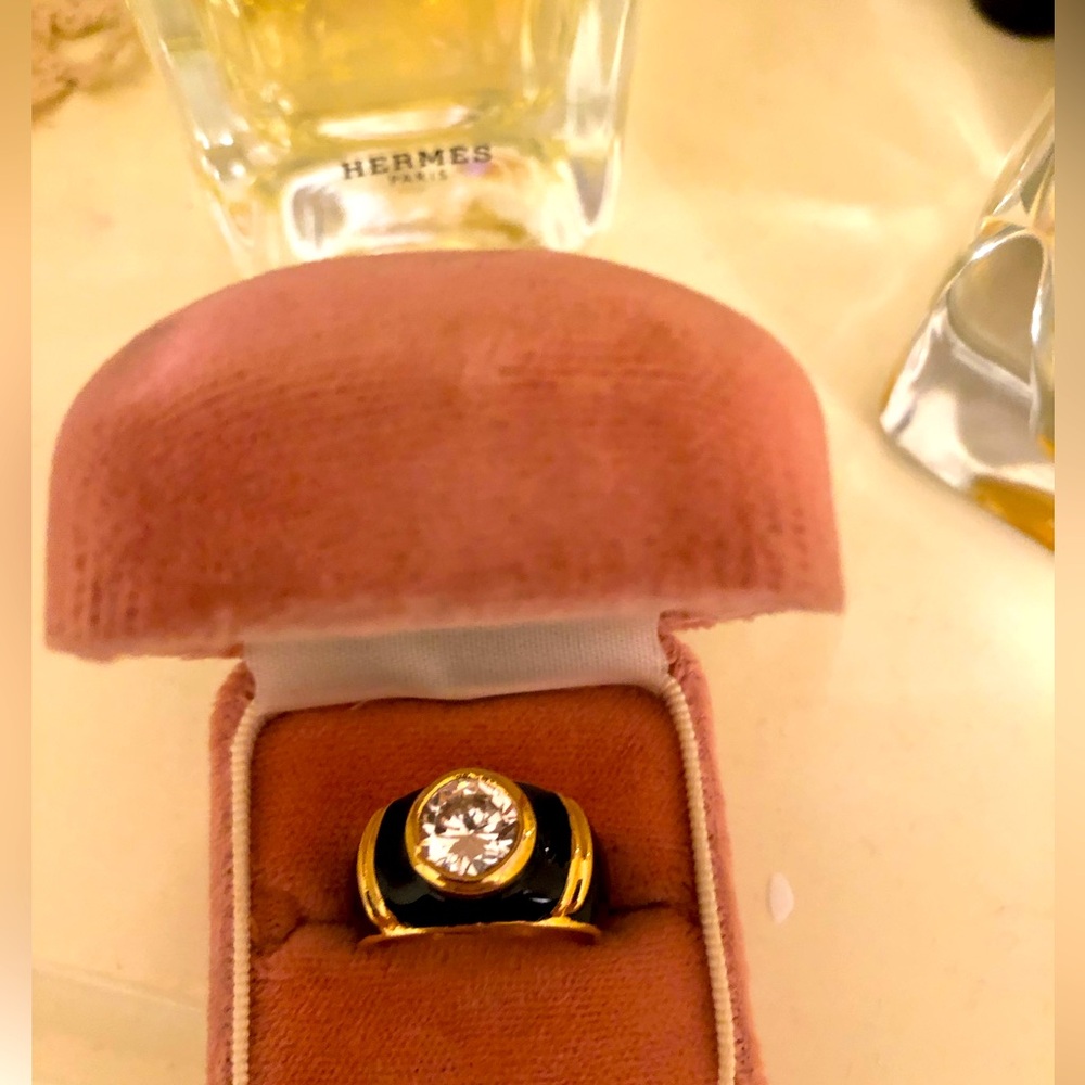 Elegant Gold Ring with Clear Stone